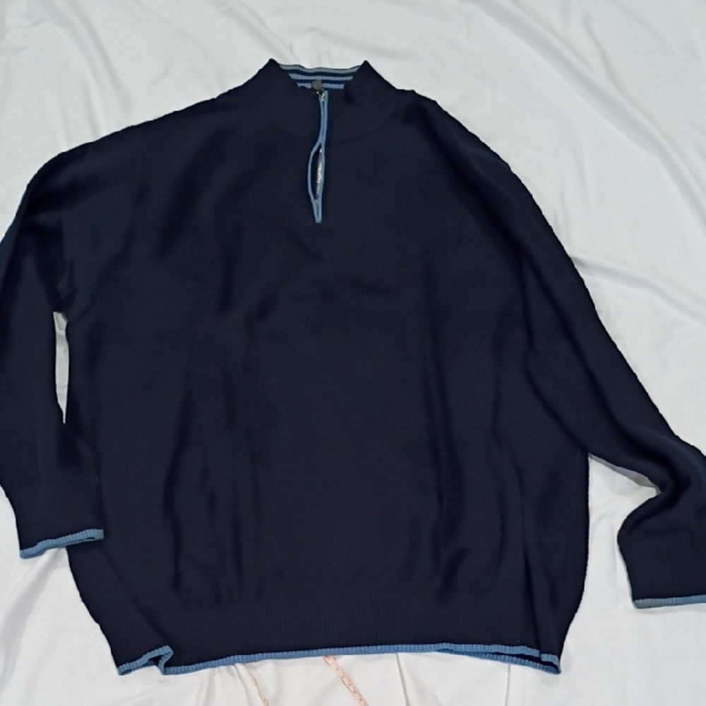 Tailorbyrd Dark Sweater with Light Blue Accents